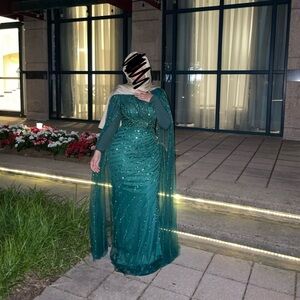 Evening gown Maxi dress Arabic style with long sleeves hijabi